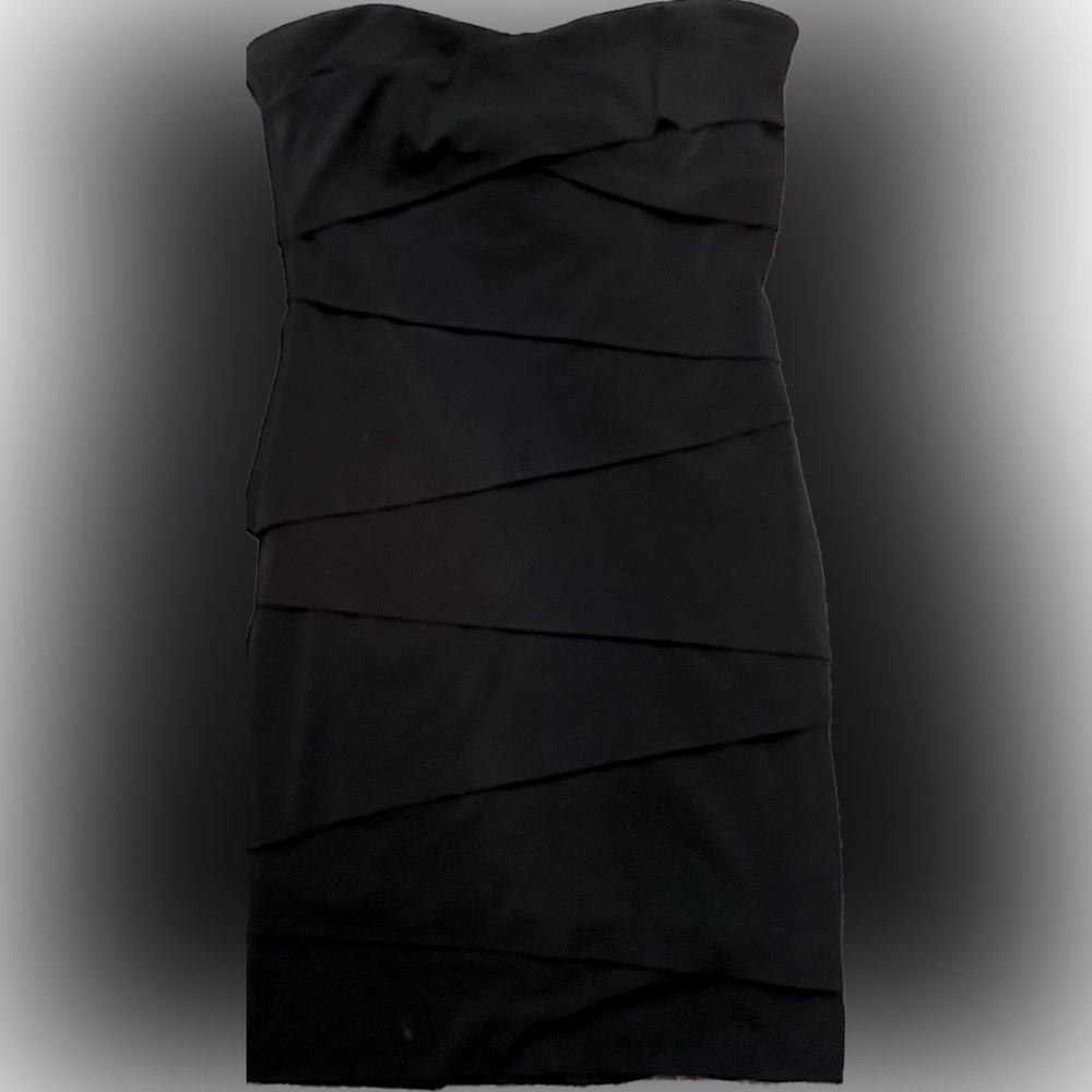 White House Black Market Strapless Black Form-Fitting Cocktail Dress size 10